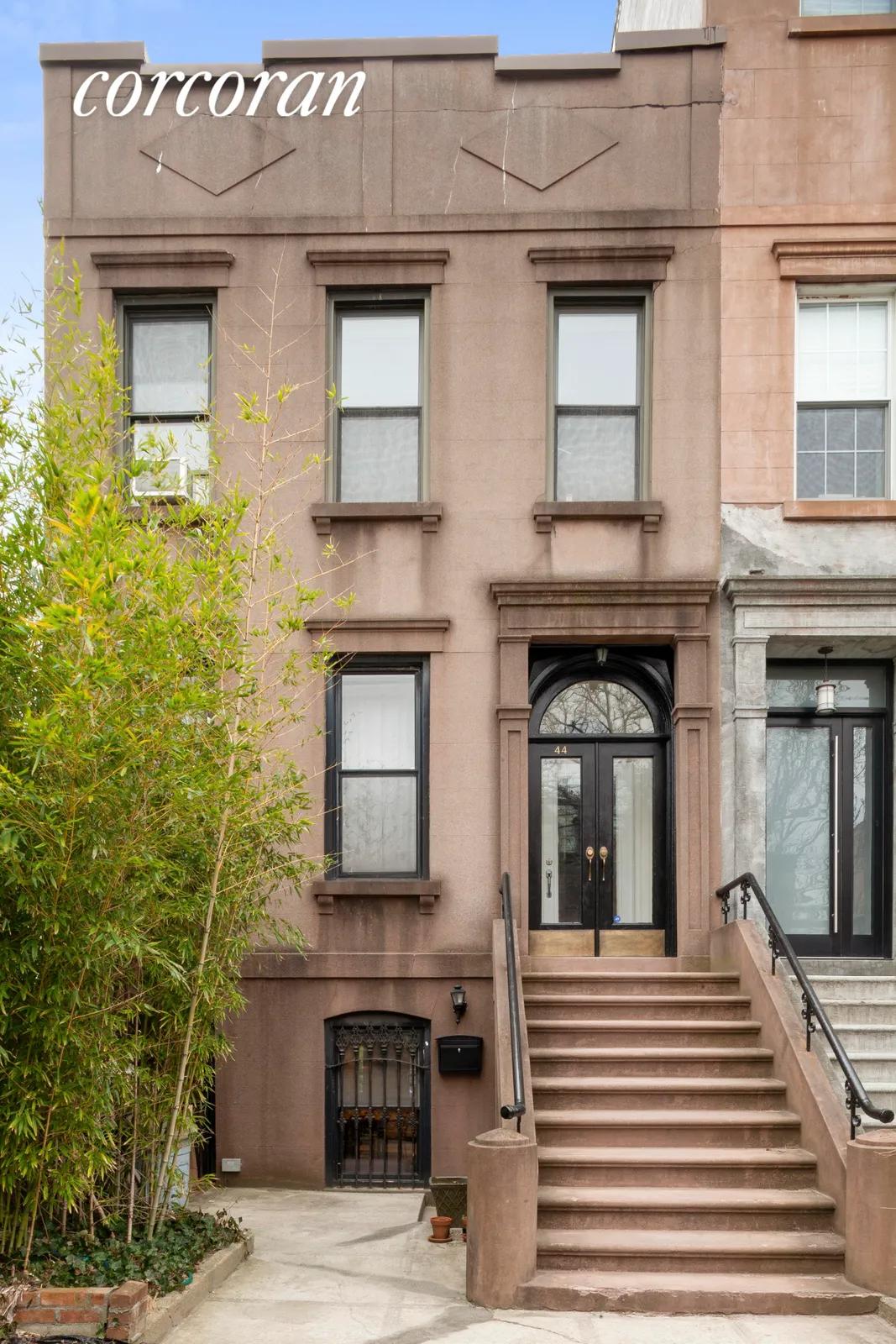 New York City Real Estate | View 44 3rd Place | 4 Beds, 2 Baths | View 1