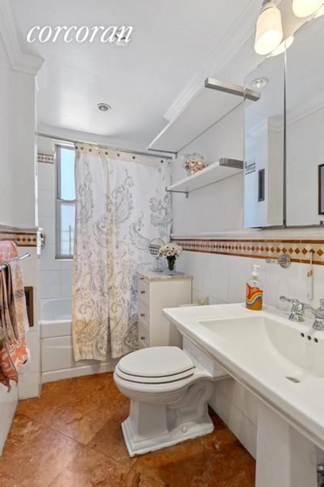 New York City Real Estate | View 328 West 96th Street, 3C | Full Bathroom | View 6