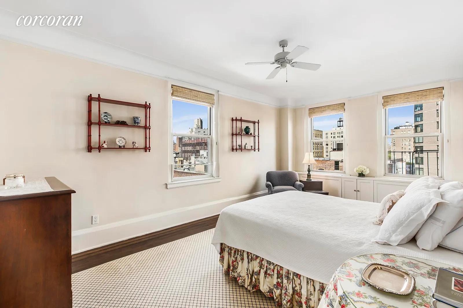 New York City Real Estate | View 1192 Park Avenue, 8E | Master Bathroom | View 5