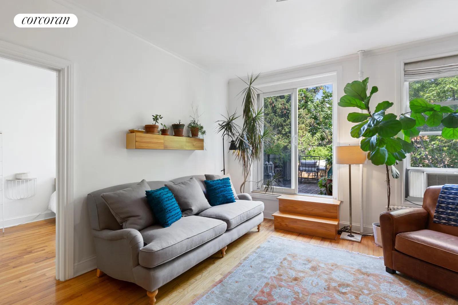 New York City Real Estate | View 21 South Portland Ave, 3R | Living Room | View 2