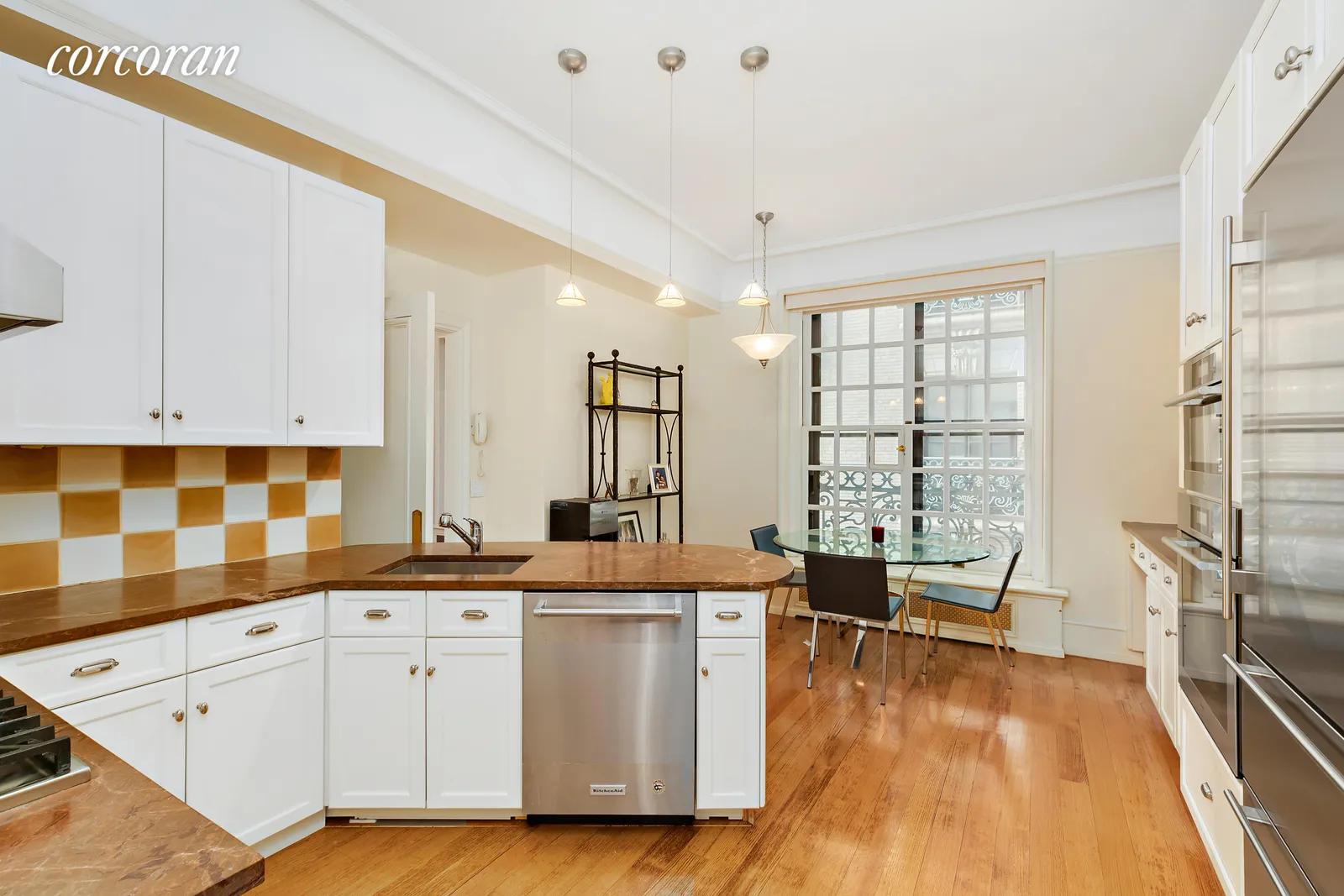 New York City Real Estate | View 2109 Broadway, 7144 | Kitchen | View 5