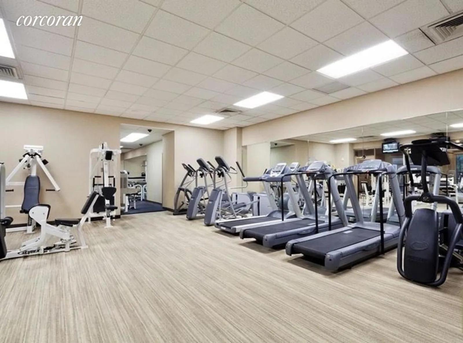 New York City Real Estate | View 201 West 72nd Street, 8C | FITNESS CENTER | View 9