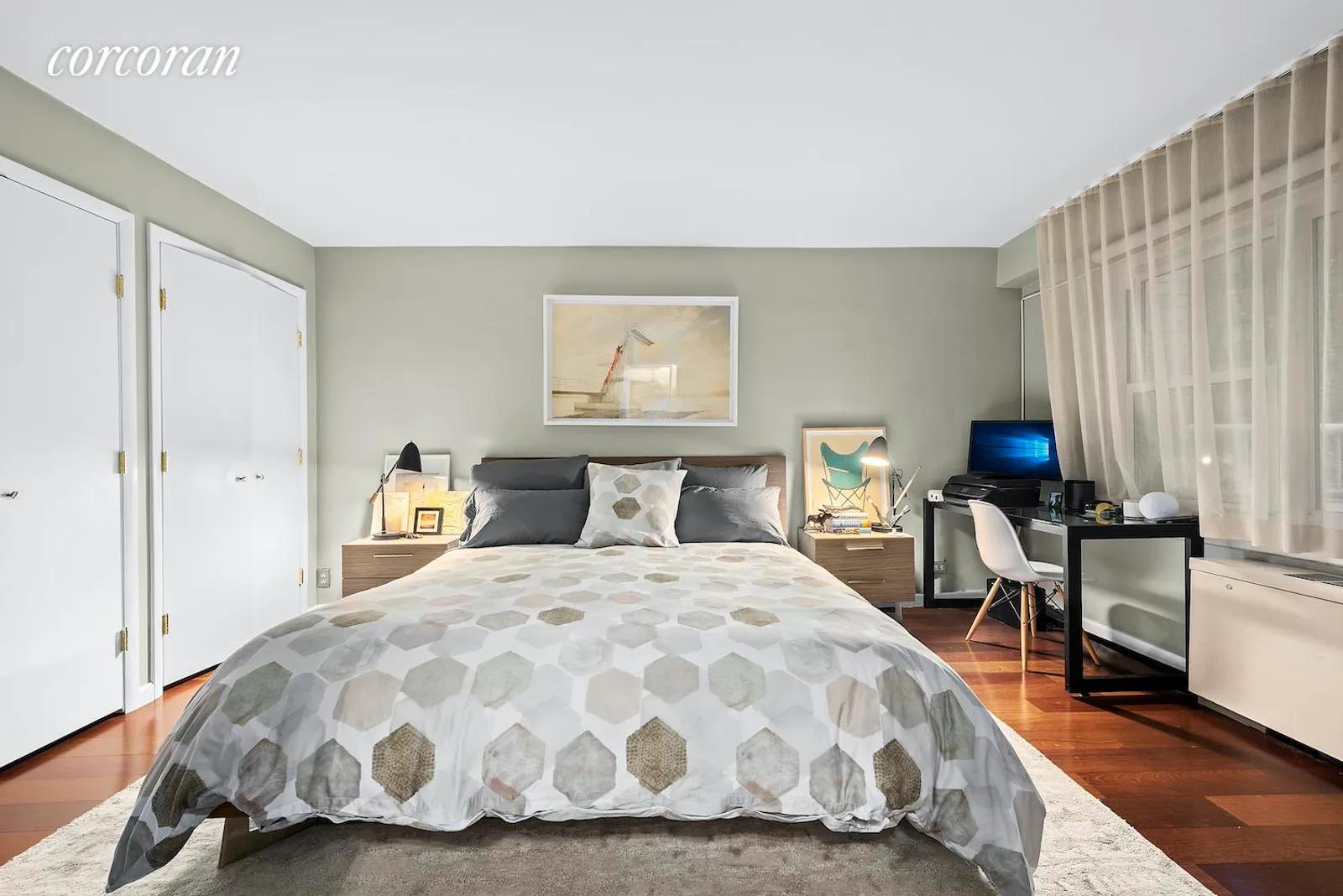 New York City Real Estate | View 101 West 12th Street, 2V | room 5 | View 6