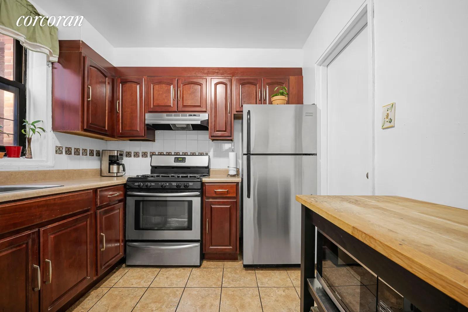 New York City Real Estate | View 275 Webster Avenue, 1M | room 5 | View 6