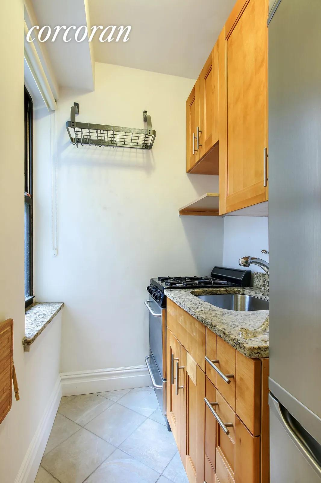 New York City Real Estate | View 29 West 65th Street, 2B | room 2 | View 3