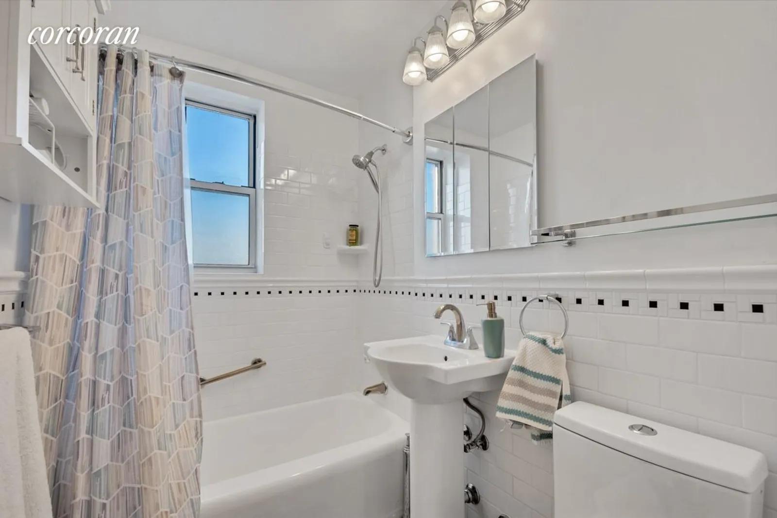 New York City Real Estate | View 310 Beverley Road, 5F | room 4 | View 5