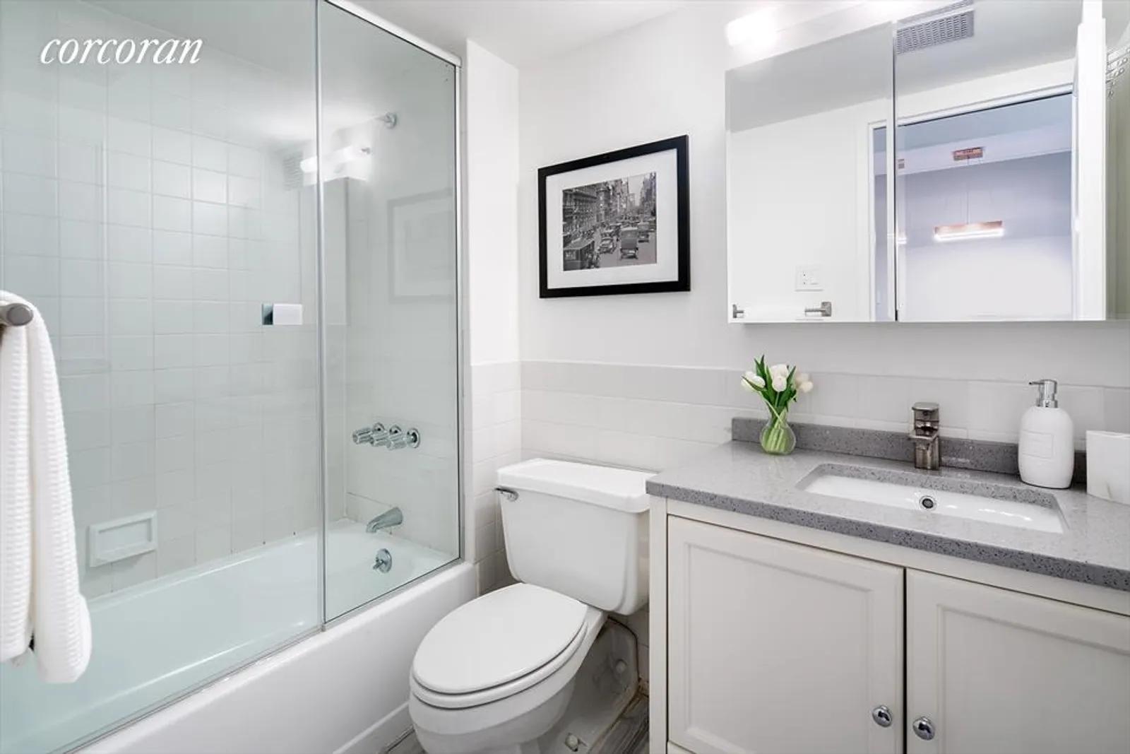 New York City Real Estate | View 253 West 73rd Street, 5M | Full Bathroom | View 5