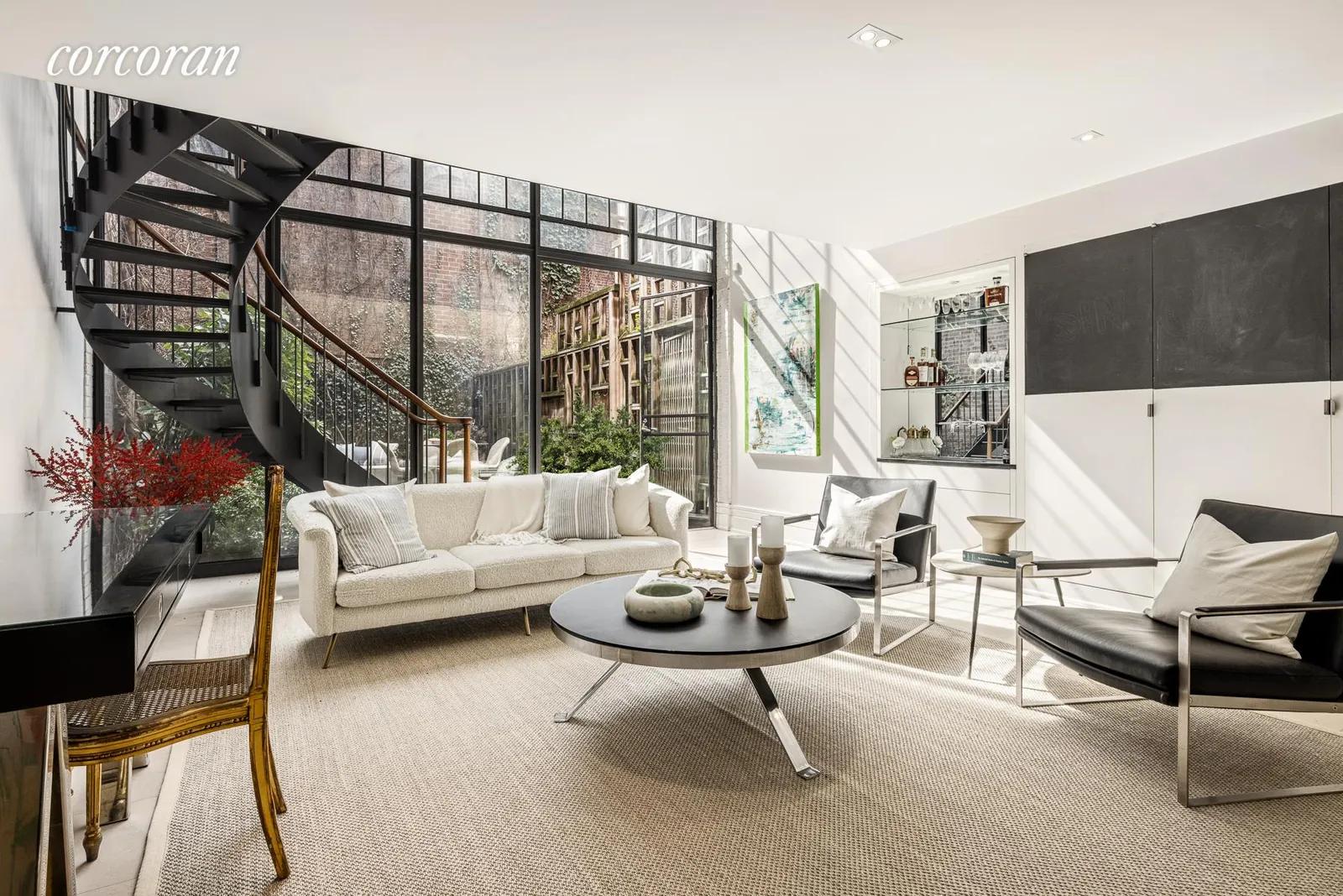 New York City Real Estate | View 164 East 70th Street | room 8 | View 9
