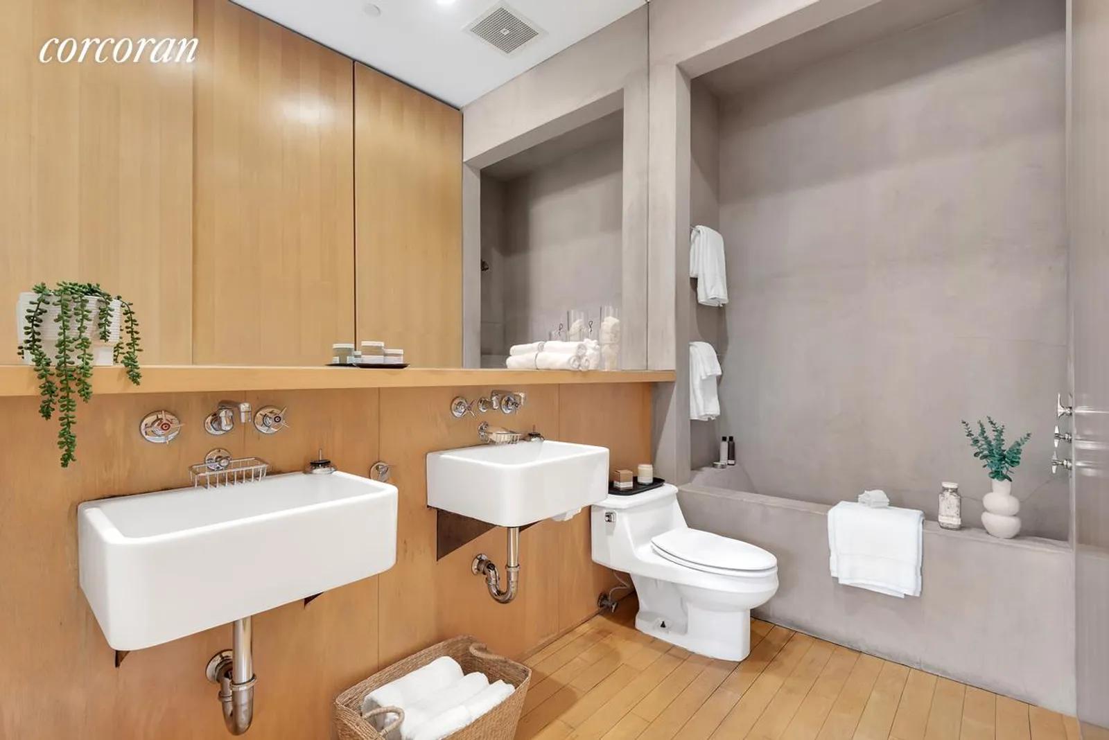 New York City Real Estate | View 25 West 15th Street, Duplex | Full Bathroom | View 5