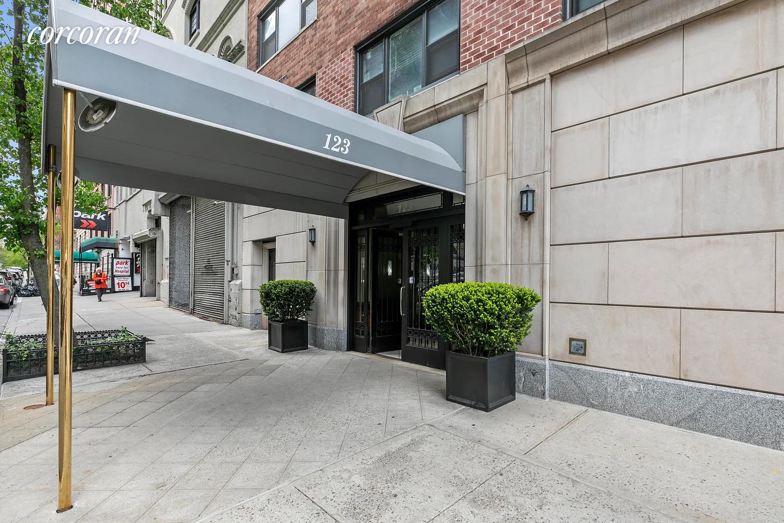 New York City Real Estate | View 123 East 75th Street, 9D | 1 Bath | View 1
