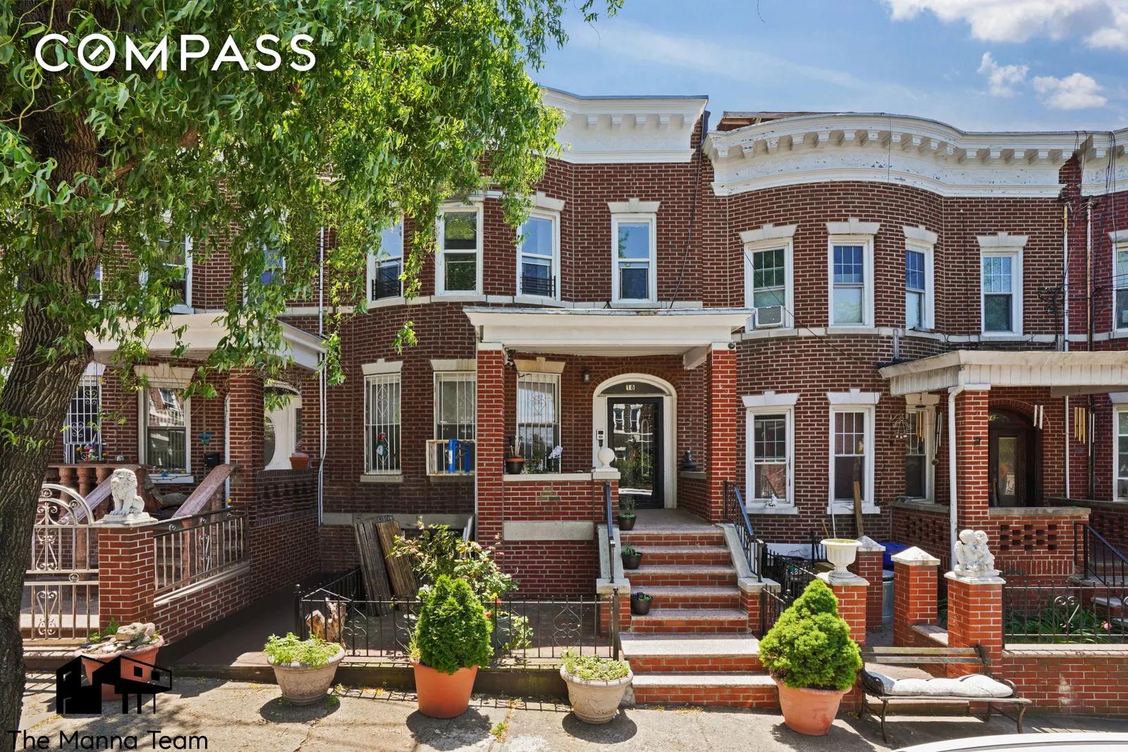New York City Real Estate | View 18 Charlotte Street, Townhouse | 4 Beds, 3 Baths | View 1