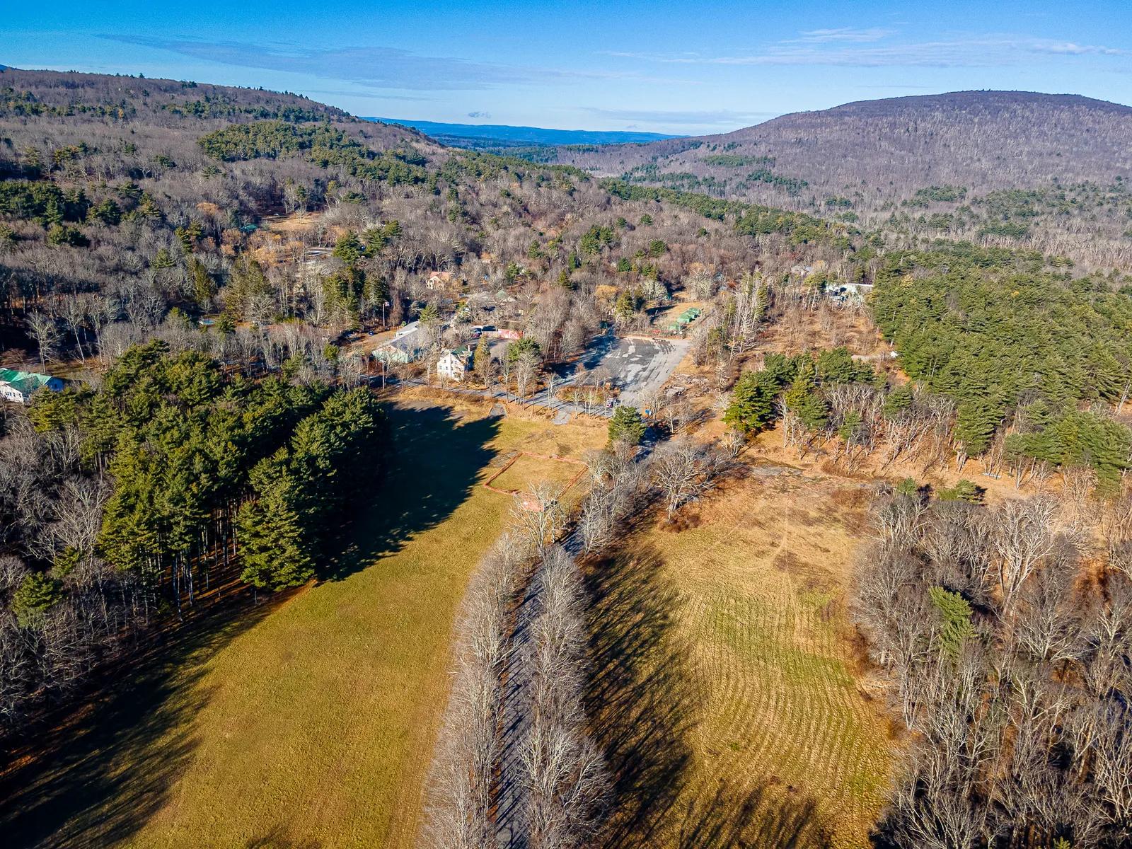 Hudson Valley Real Estate | View 400 Game Farm Road | room 27 | View 28