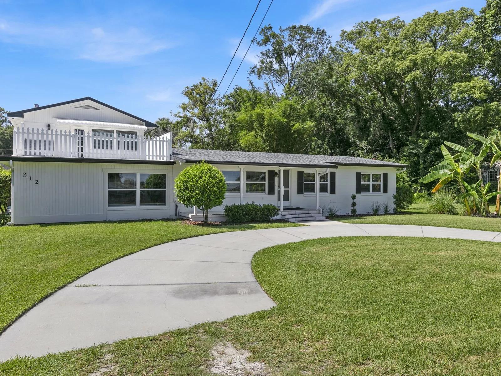 Central Florida Real Estate | View 212 W 1st Avenue | 004_77581644 | View 4