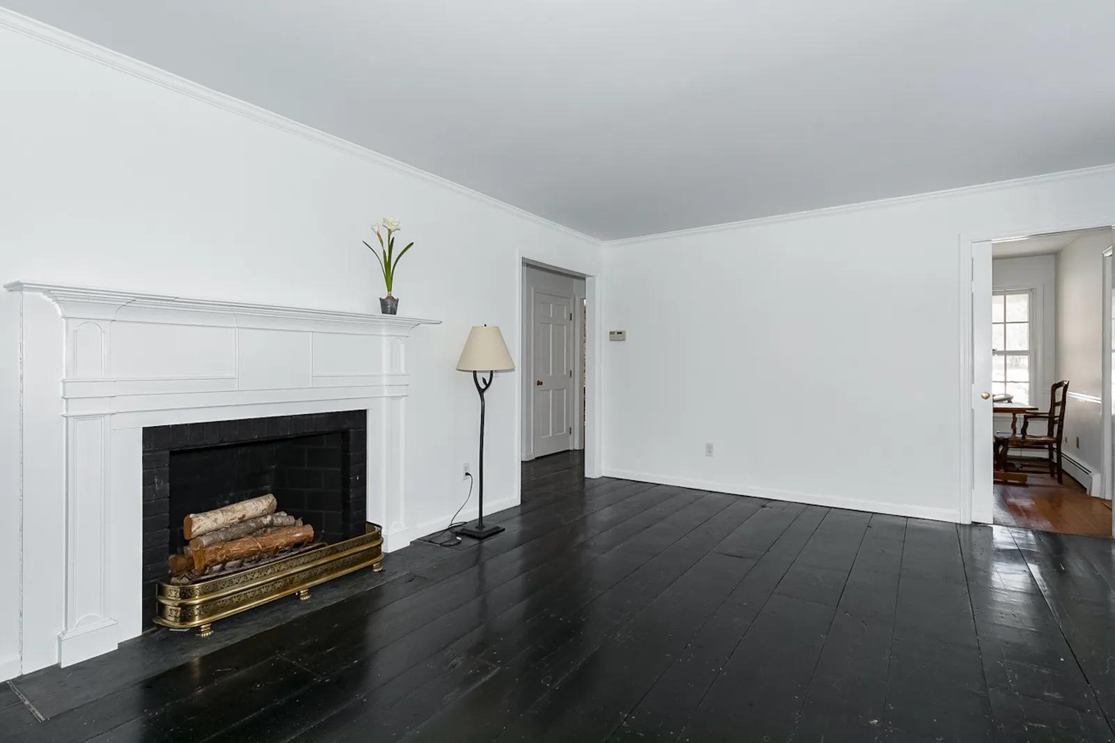 New York City Real Estate | View 408 South Road | room 10 | View 11