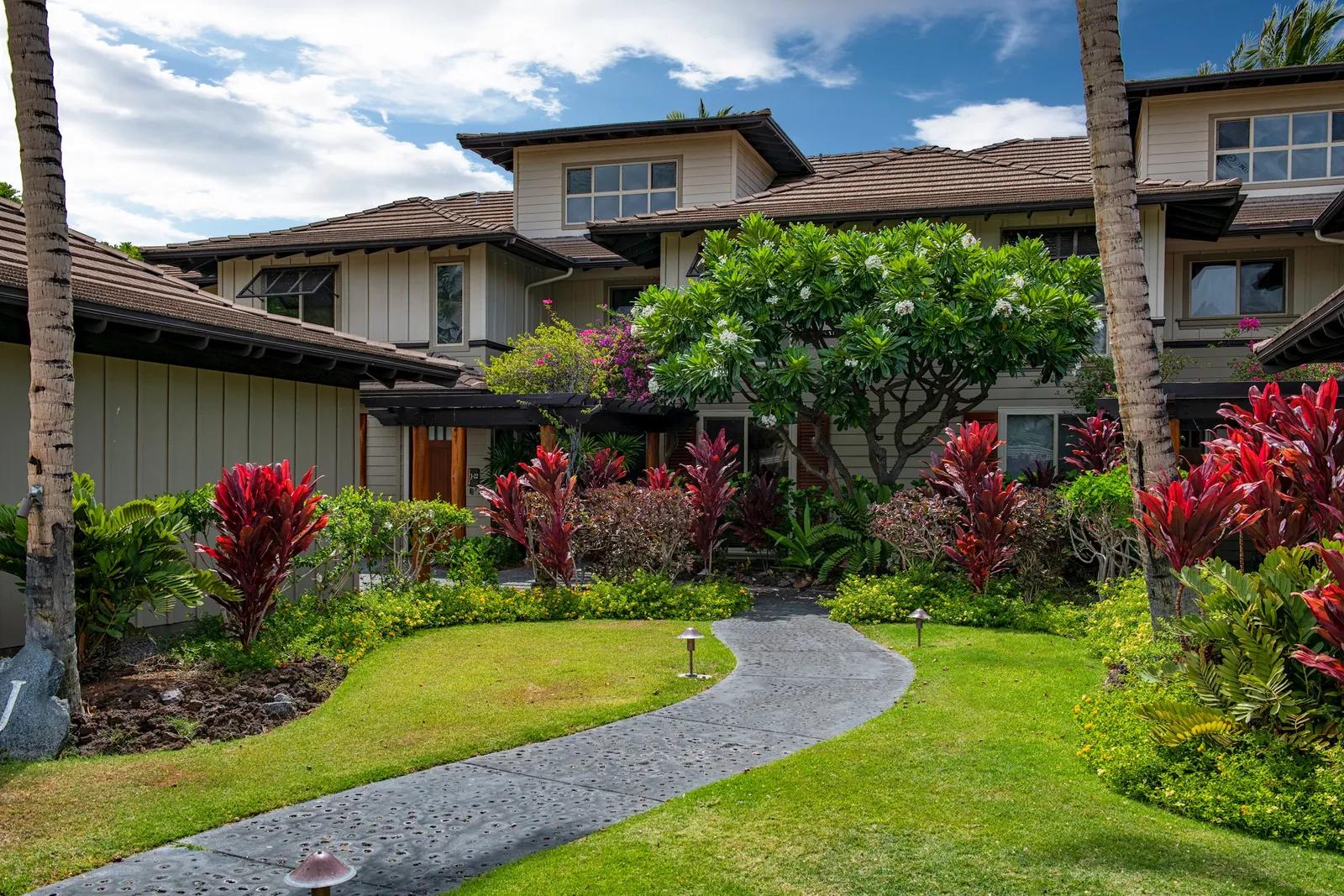 Hawaii Real Estate | View 68-1122 Na Ala Hele Rd, #j22 | room 8 | View 9