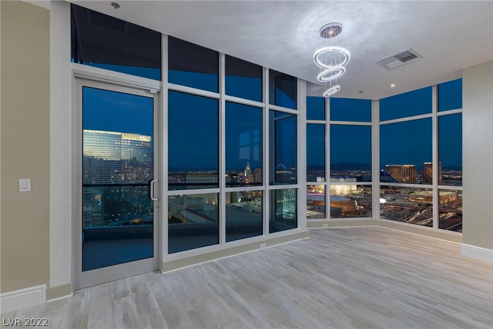 Las Vegas Real Estate | View 4525 Dean Martin Drive 3304 | room 21 | View 22
