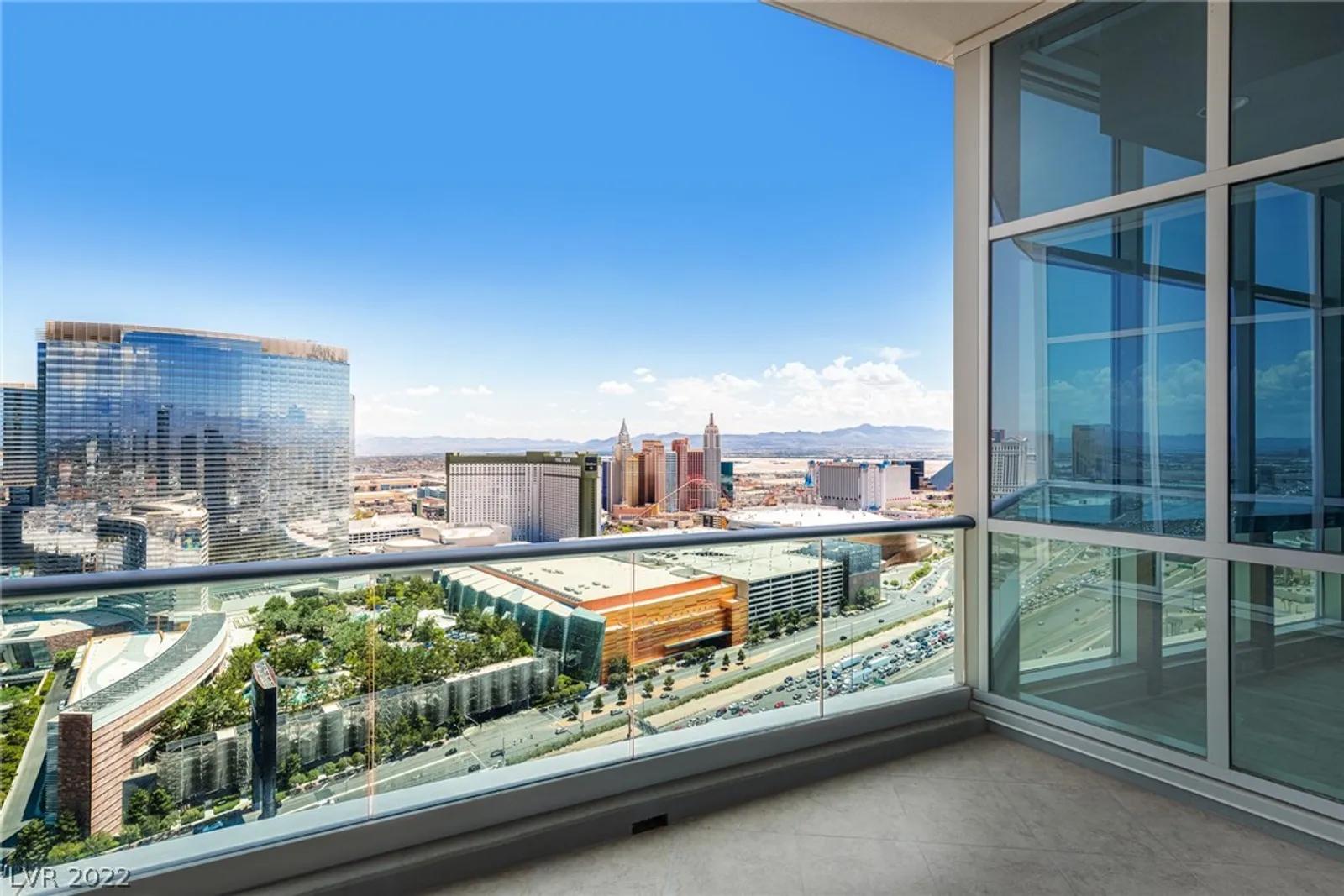 Las Vegas Real Estate | View 4525 Dean Martin Drive 3304 | room 2 | View 3