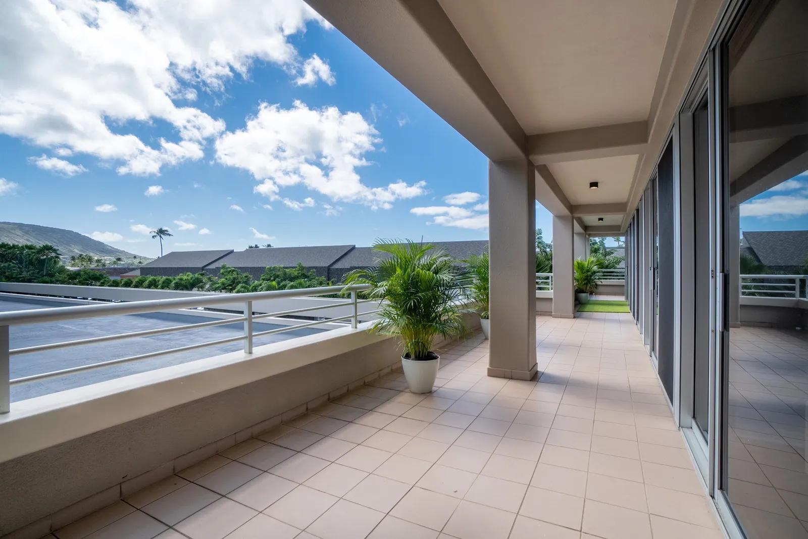 Hawaii Real Estate | View 1 Keahole Place, #2302 | room 10 | View 11