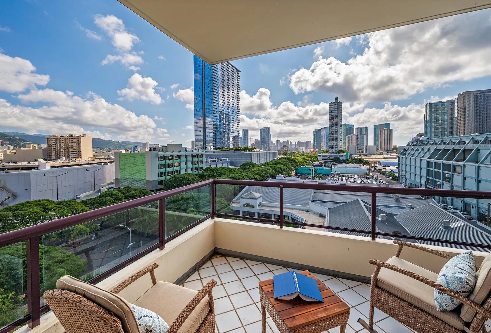 Hawaii Real Estate | View 725 Kapiolani Boulevard, #901 | room 2 | View 3