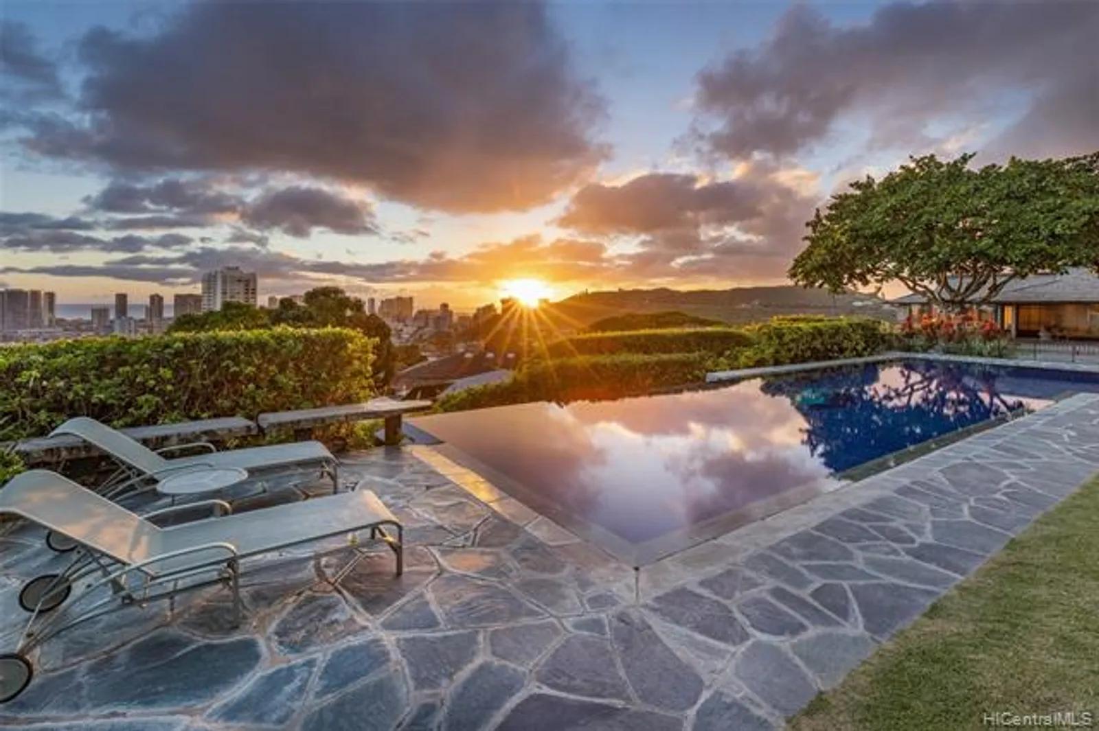 Hawaii Real Estate | View 2332 Makiki Hts Drive | room 16 | View 17
