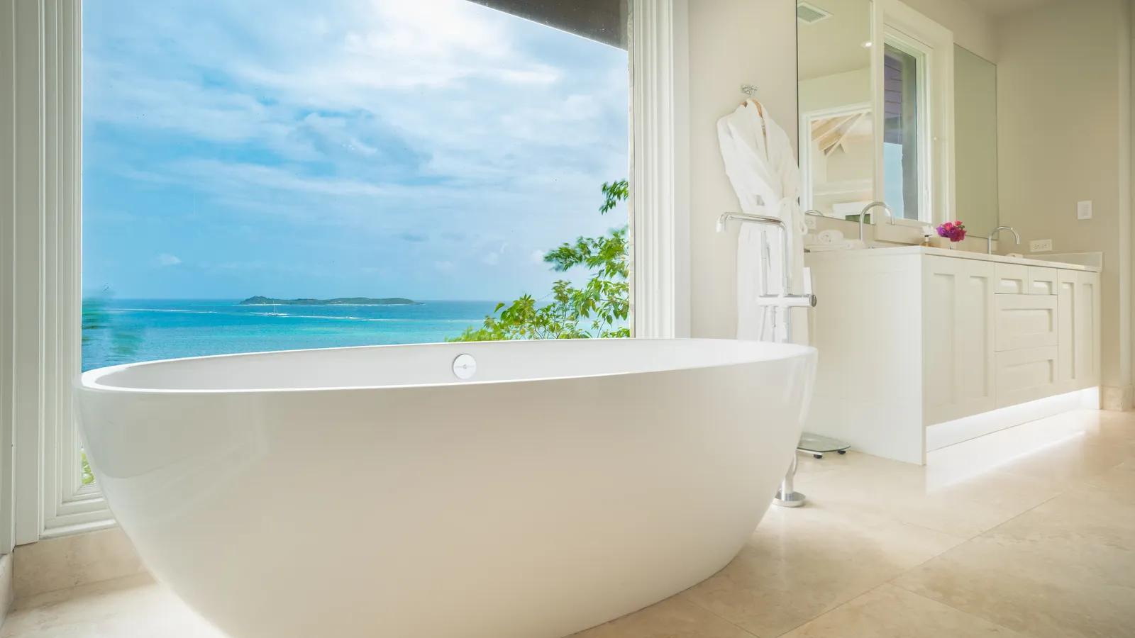 British Virgin Islands Real Estate | View Reef House | Bathroom Tub | View 12