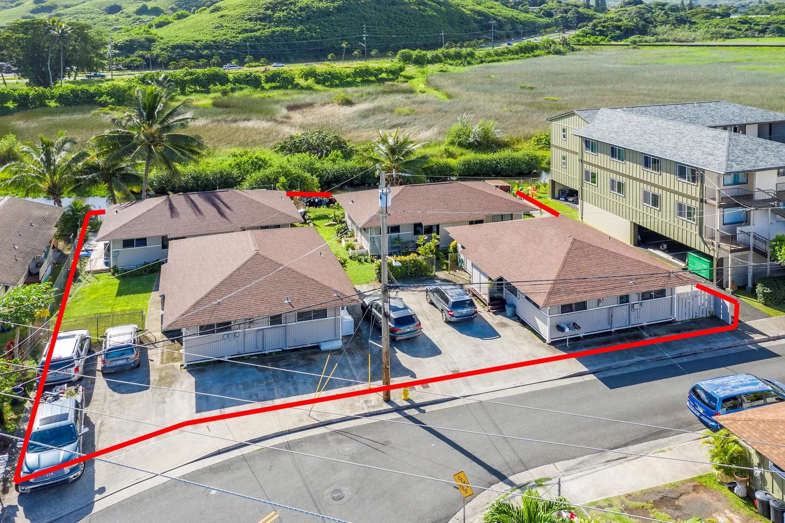 Hawaii Real Estate | View 703 Kihapai Place | room 11 | View 12