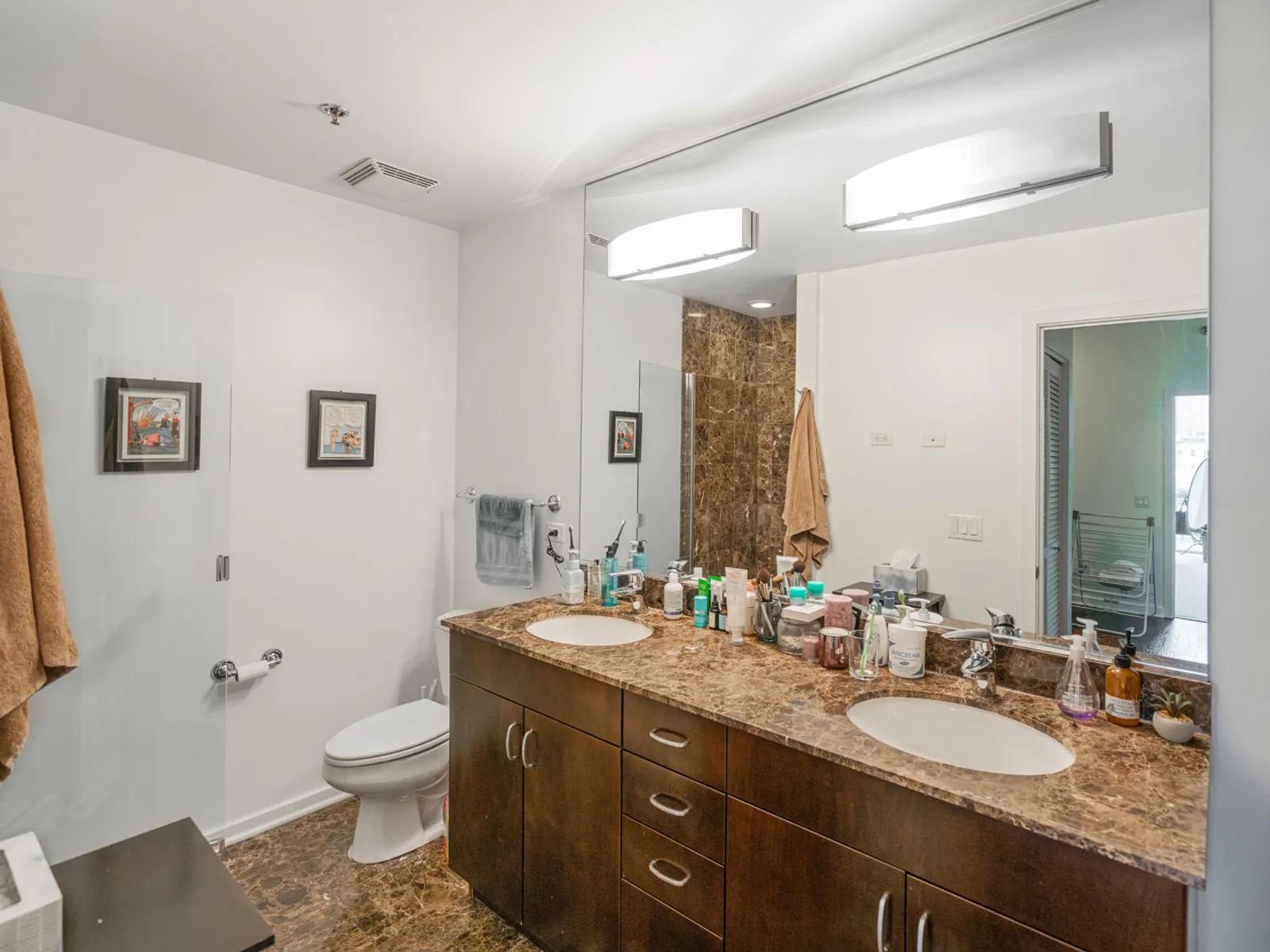 Chicago Real Estate | View 123 S Green, 304B | room 10 | View 11
