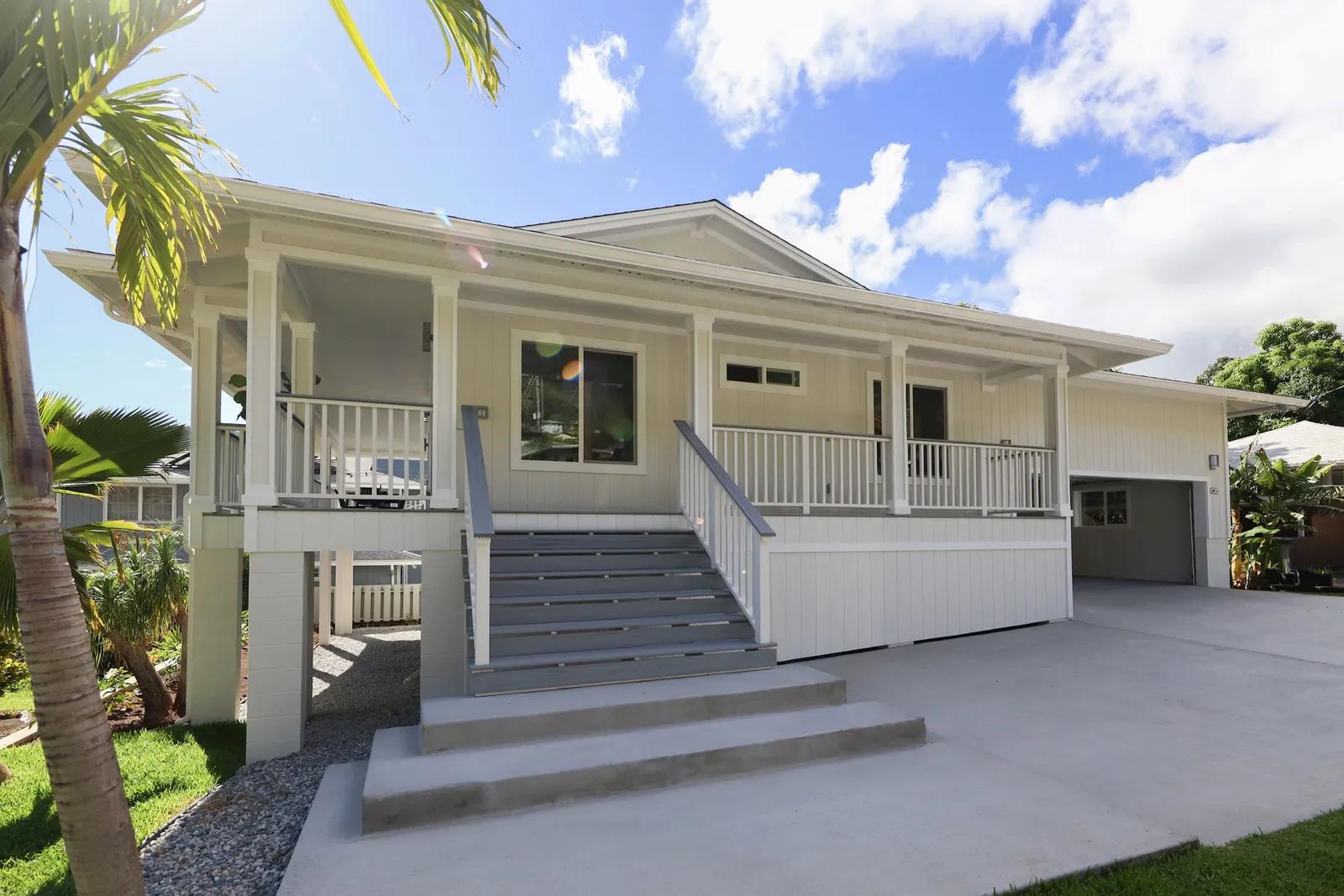 Hawaii Real Estate | View 3024 Lono Place | 4 Beds, 3 Baths | View 1