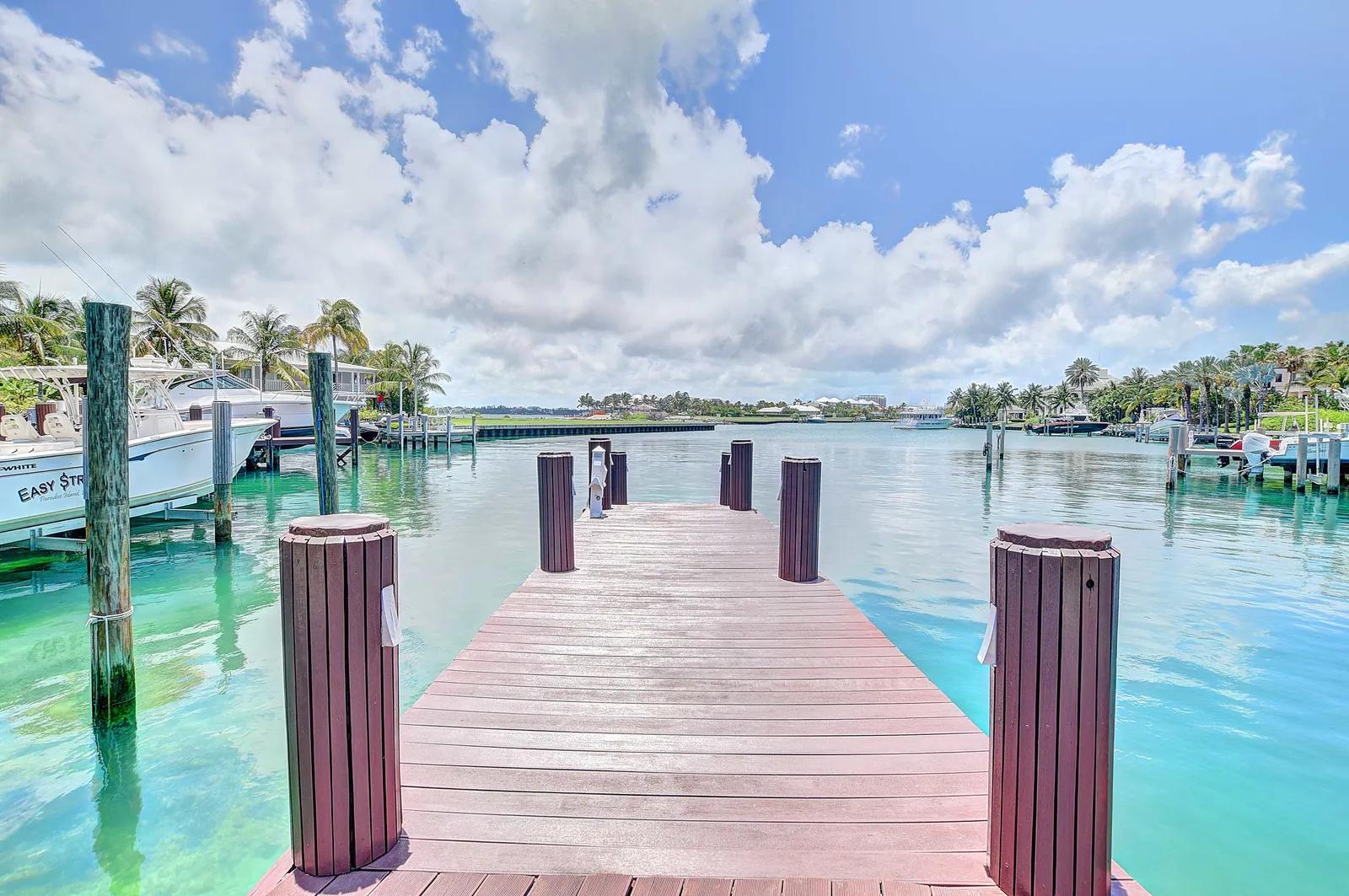 Bahamas Real Estate | View 76 Island End, Ocean Club | Dock 2  | View 15