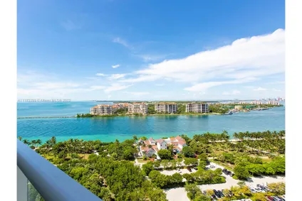 Homes for sale in Miami Beach | View 100 S Pointe Dr #1802 | 1 Bed, 1.5 Baths