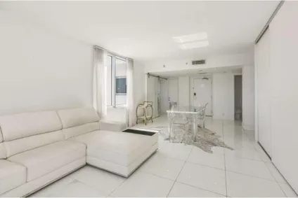 Homes for rent in Miami Beach | View 1100 West Ave # 1102 | 1 Bed, 1 Bath