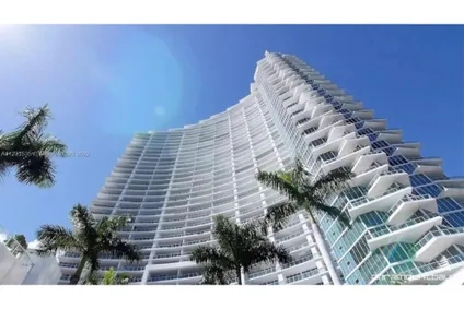Homes for rent in Miami | View 2020 N Bayshore Dr #3504 | 1 Bed, 2 Baths