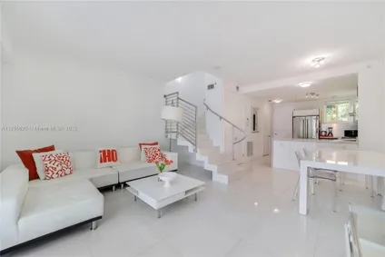 Homes for sale in Miami Beach | View 928 Pennsylvania Ave #4 | 2 Beds, 2.1 Baths