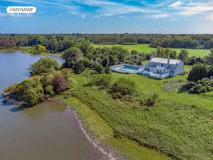 Homes for sale in Sagaponack | View 40 Poxabogue Pond Road | 5 Beds, 4 Baths