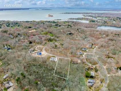 Homes for sale in Shelter Island | View 5 Fox Hollow Run
