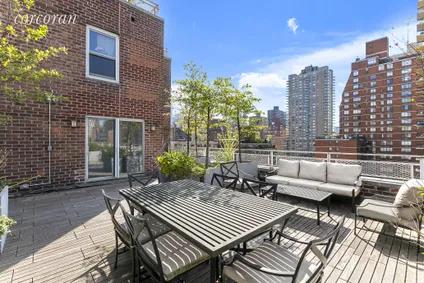 Homes in New York City | View 401 East 74th Street, Apt. 16h | 2 Beds, 1 Bath