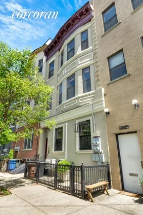 Homes for sale in Brooklyn | View 193 Richards Street