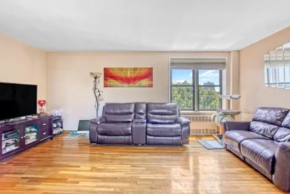 Homes for sale in Brooklyn | View 2547 West 2nd Street, 6B | 3 Beds, 1 Bath