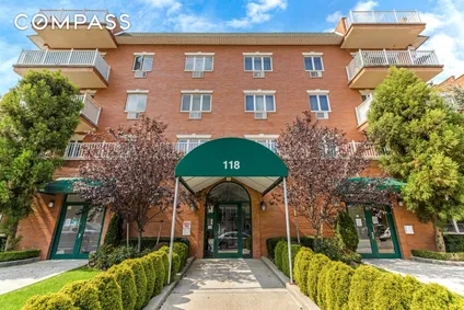 Homes for sale in Brooklyn | View 118 Battery Avenue, 1 | 2 Baths