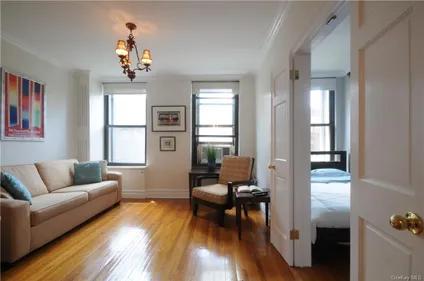 Homes for sale in New York | View 467 W 57th Street Unit# 3a | 1 Bed, 1 Bath