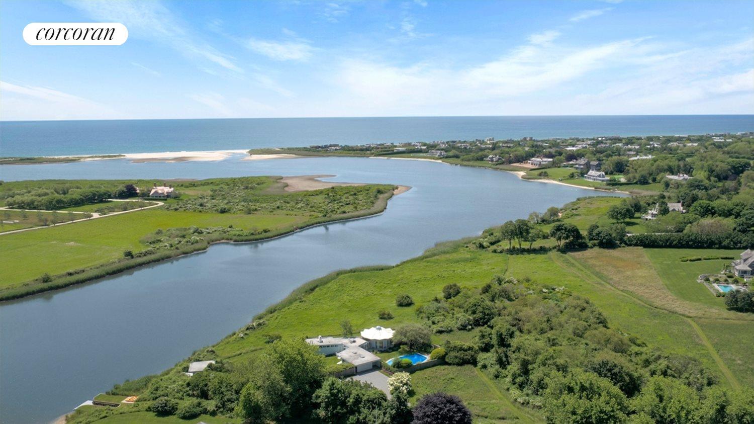 The Hamptons Real Estate | View  | 2 Beds, 2.5 Baths | View 1