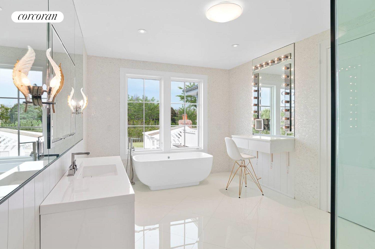The Hamptons Real Estate | View 51 Pheasant Lane | room 16 | View 17