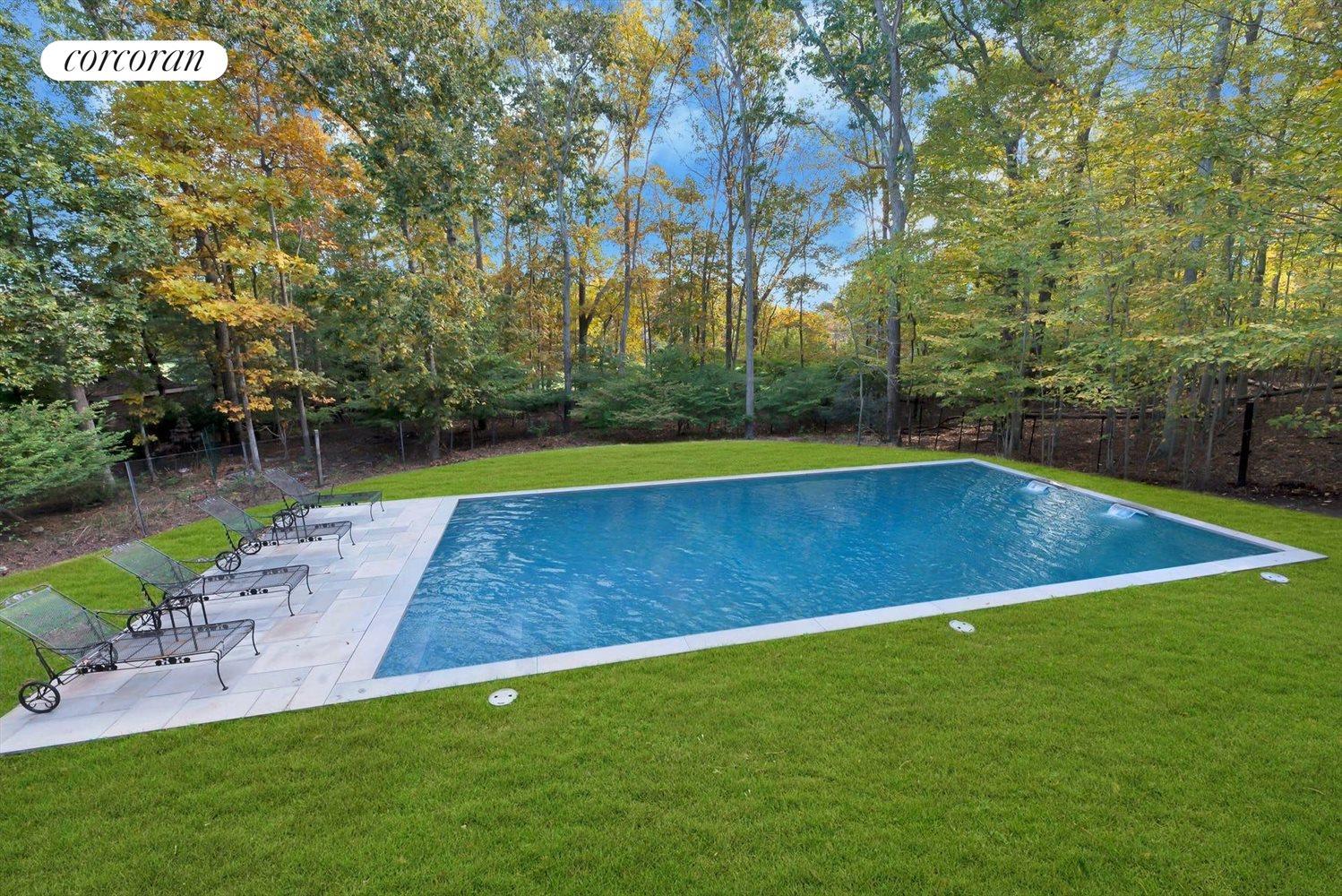 The Hamptons Real Estate | View 3 Old Orchard Lane | room 24 | View 25