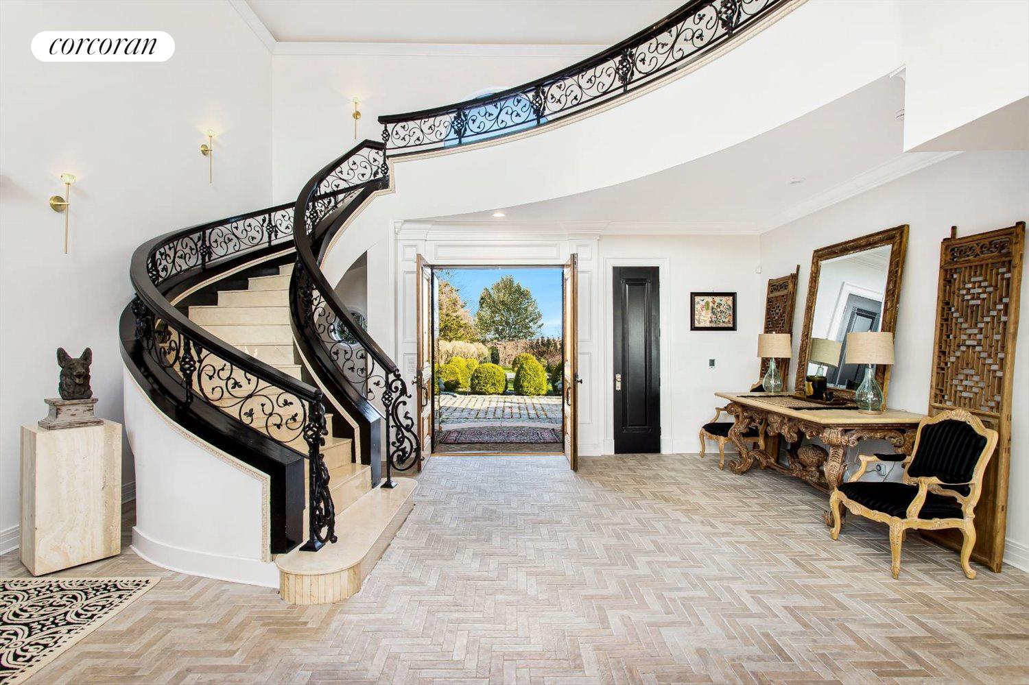 The Hamptons Real Estate | View 3875 Hallock Lane Ext | Entry Foyer | View 17
