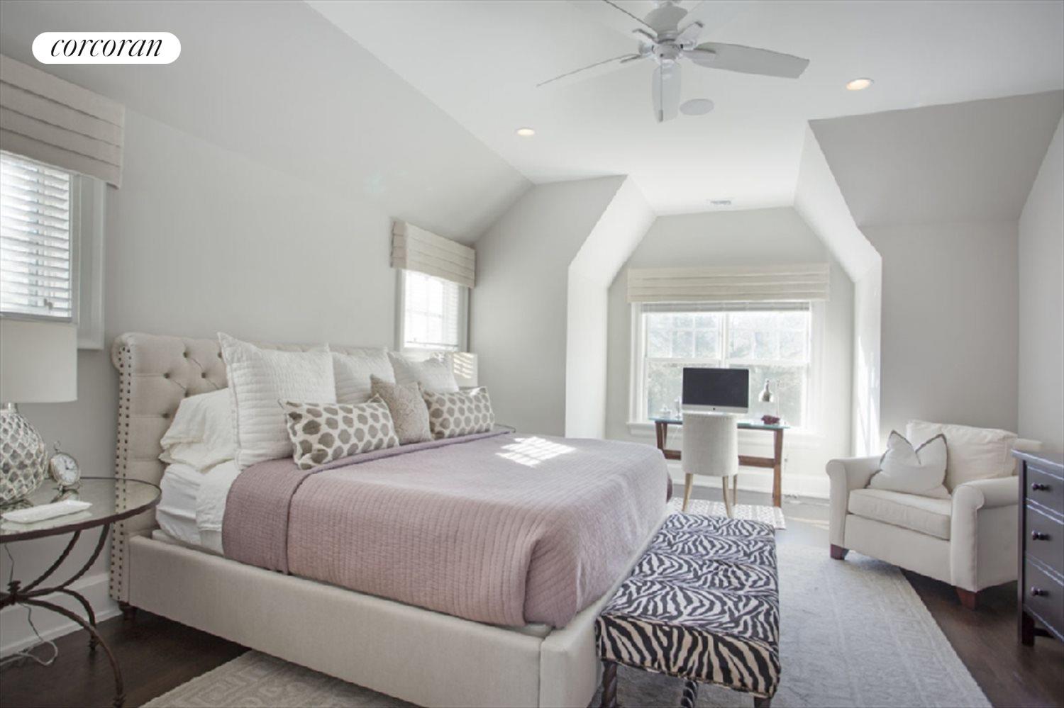 The Hamptons Real Estate | View  | master bedroom | View 9