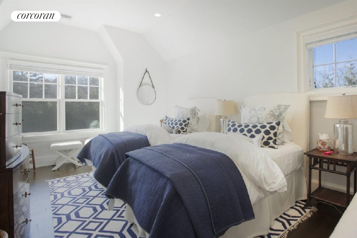 The Hamptons Real Estate | View  | guest bedroom | View 13