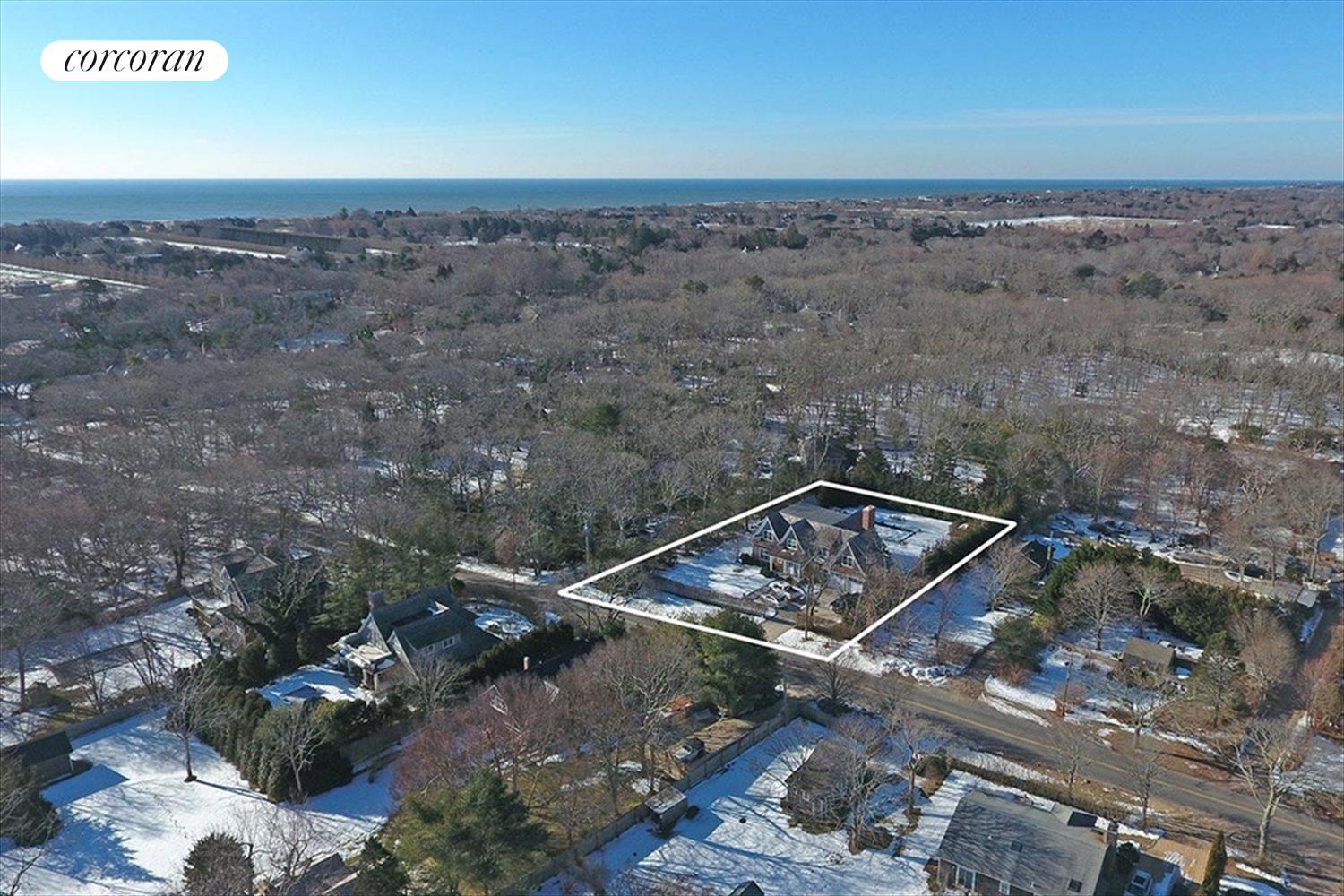 The Hamptons Real Estate | View  | room 24 | View 25