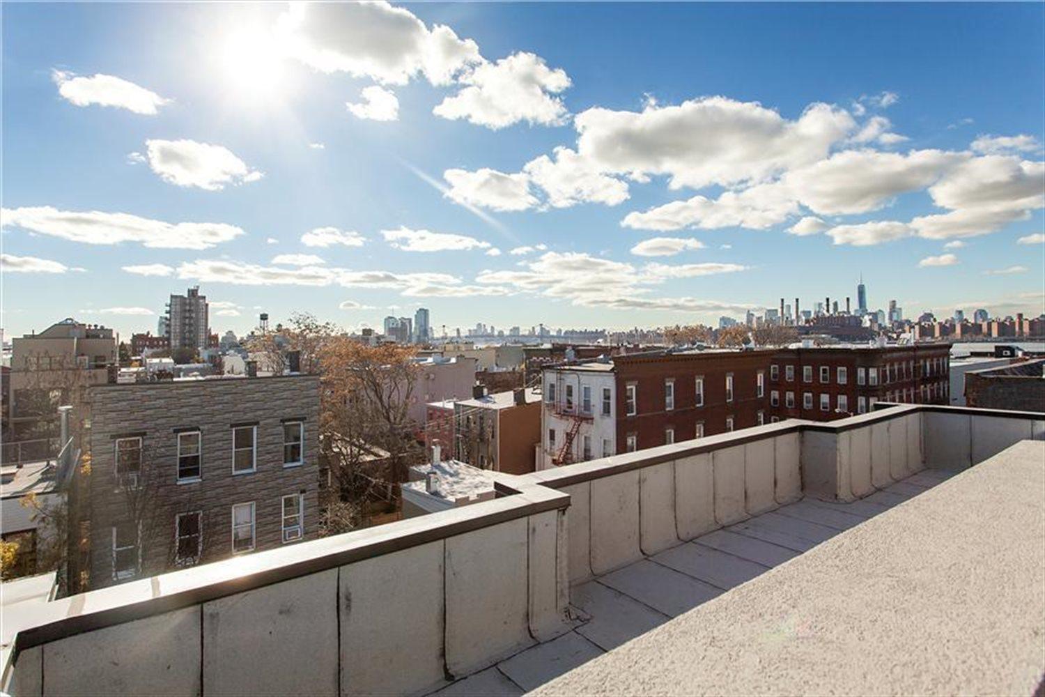 New York City Real Estate | View 79 Eagle Street, 2R | room 7 | View 8