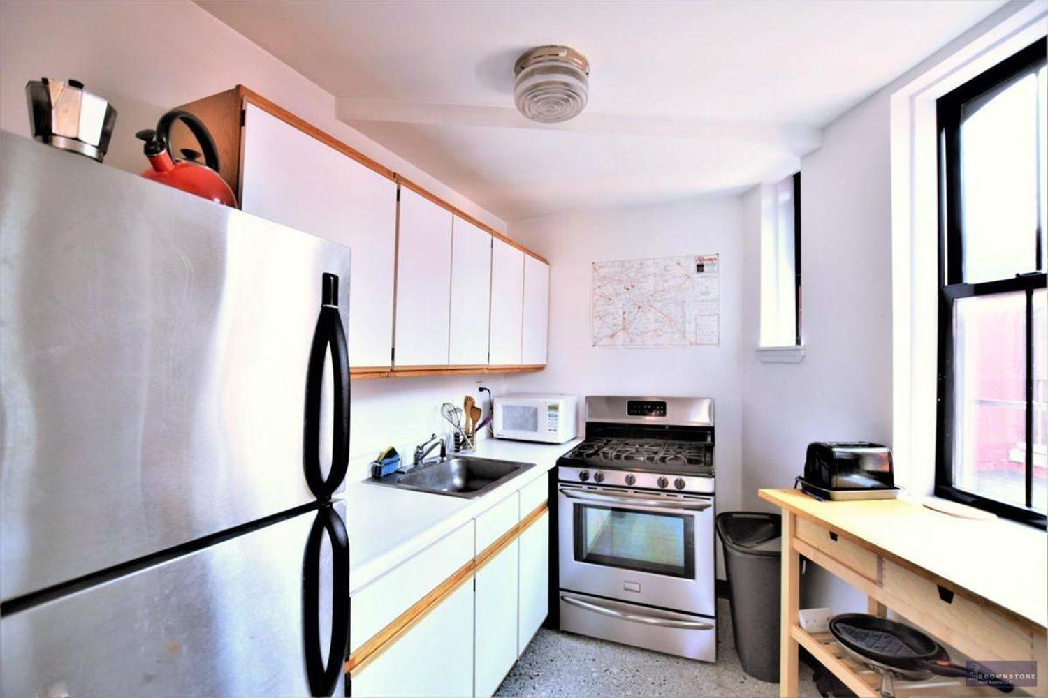 New York City Real Estate | View 134 Baltic Street, 6A | 1 Bed, 1 Bath | View 1